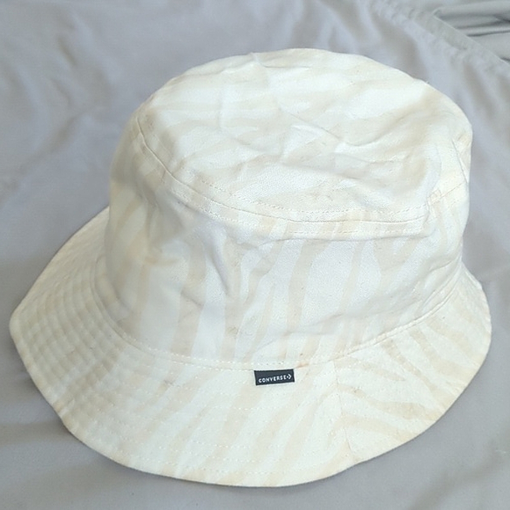 Converse White Bucket Hat Sz S/M